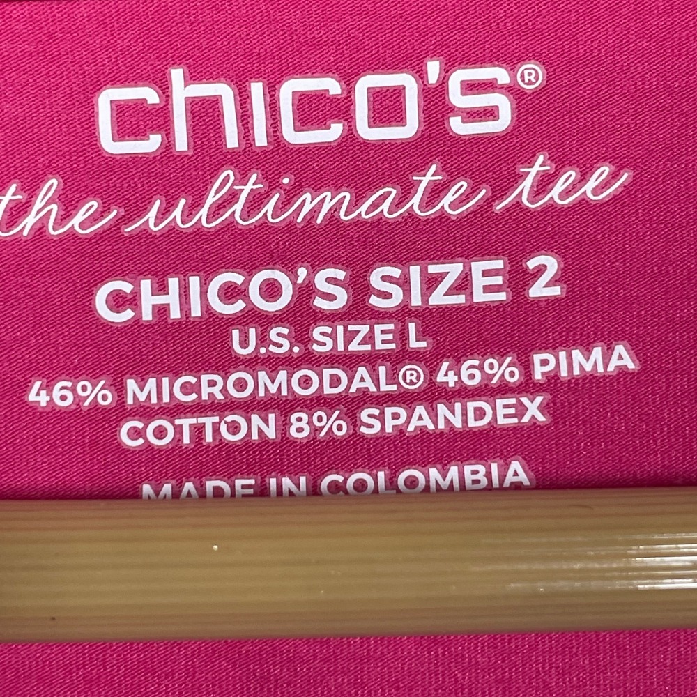 Chico's The Ultimate Tee Size 2 L Pink V-Neck 3/4 Sleeve Minimalist Barbiecore - Picture 2 of 5